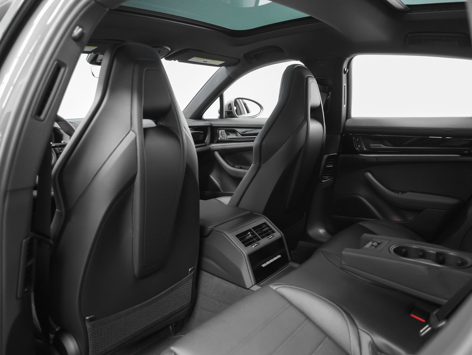 New 2026 Porsche Panamera 4 AWD/4WD image 40