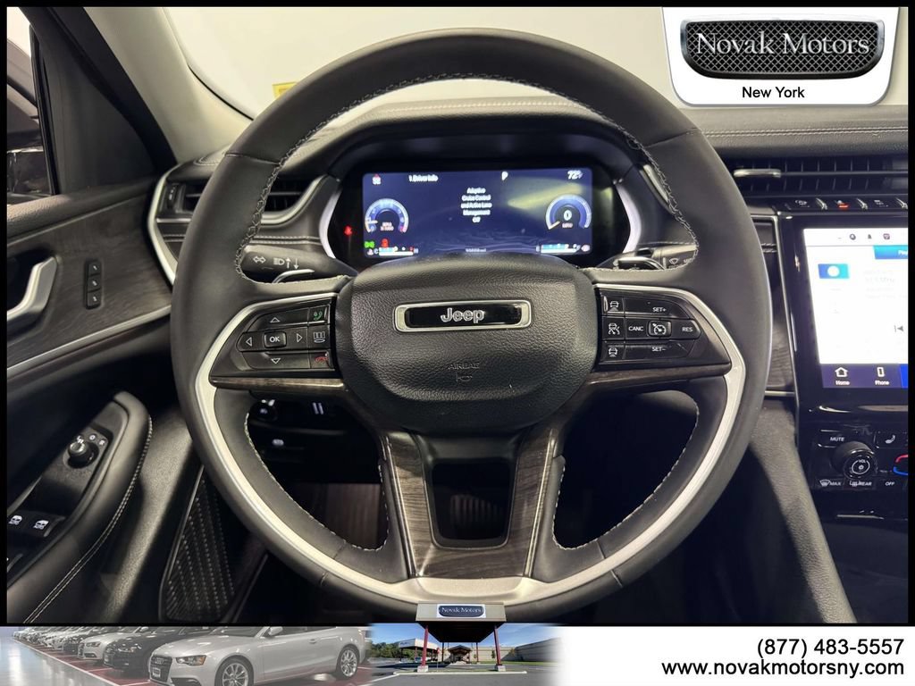 Used 2023 Jeep Grand Cherokee L Limited w/ Luxury Tech Group II AWD/4WD image 17