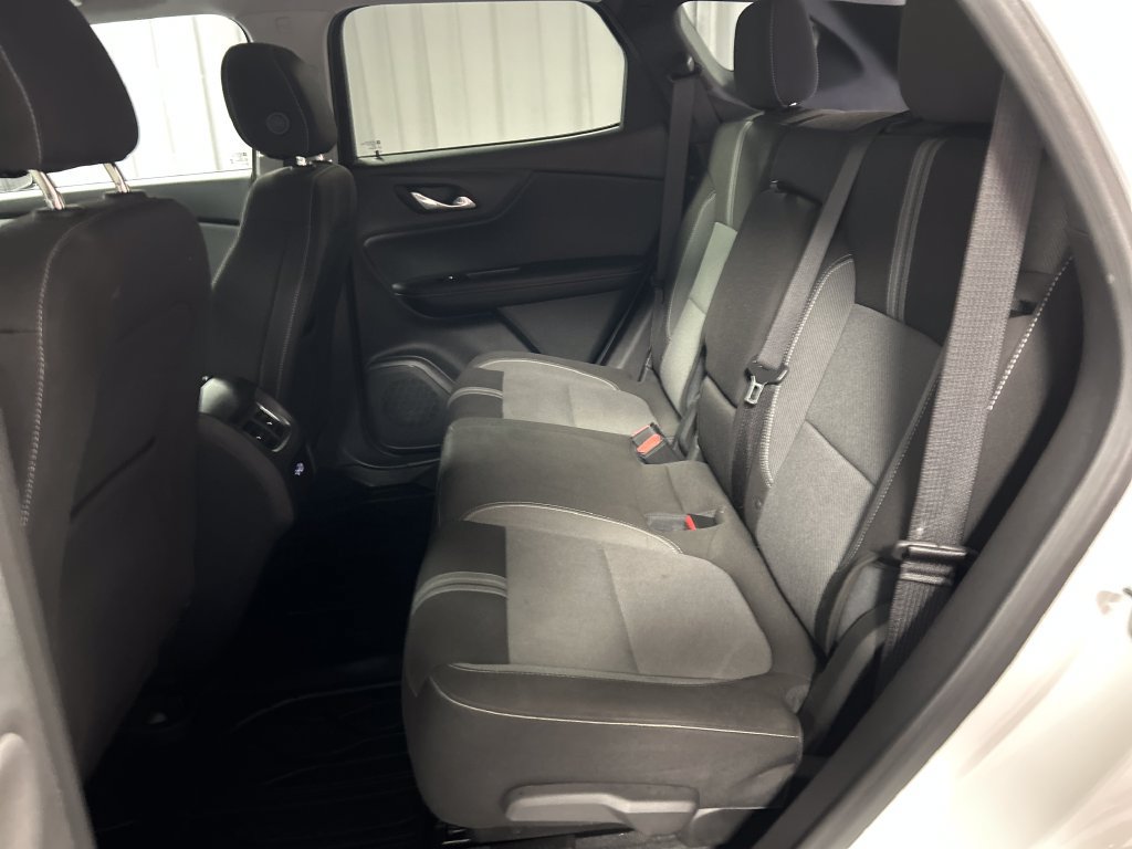 Used 2025 Chevrolet Blazer LT w/ Convenience Package FWD image 23
