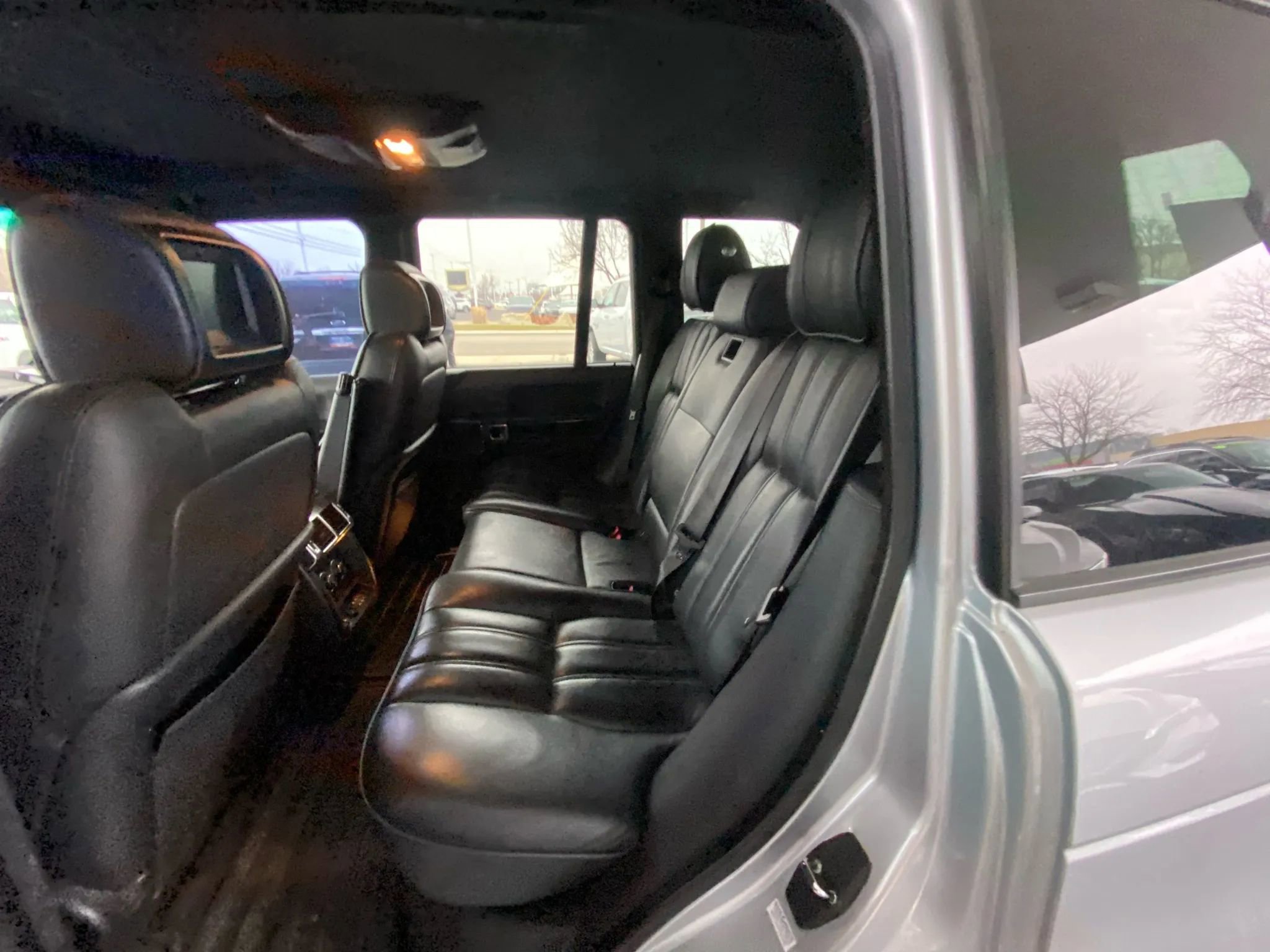 Used 2010 Land Rover Range Rover Supercharged image 12