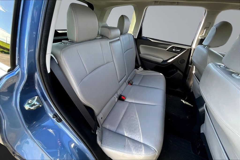 Used 2015 Subaru Forester 2.5i Limited AWD/4WD image 23
