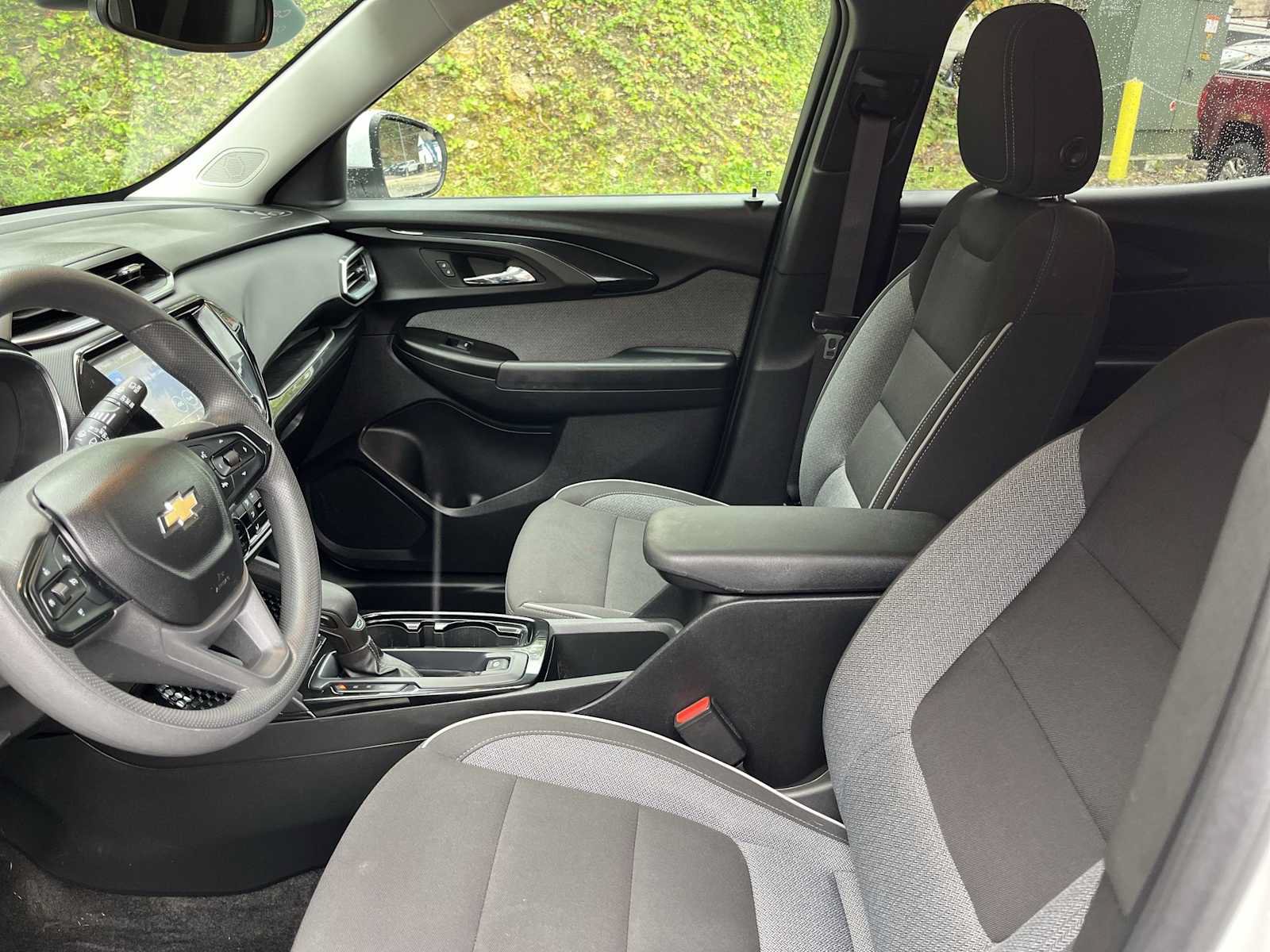 Certified 2023 Chevrolet TrailBlazer LT w/ Convenience Package FWD image 18