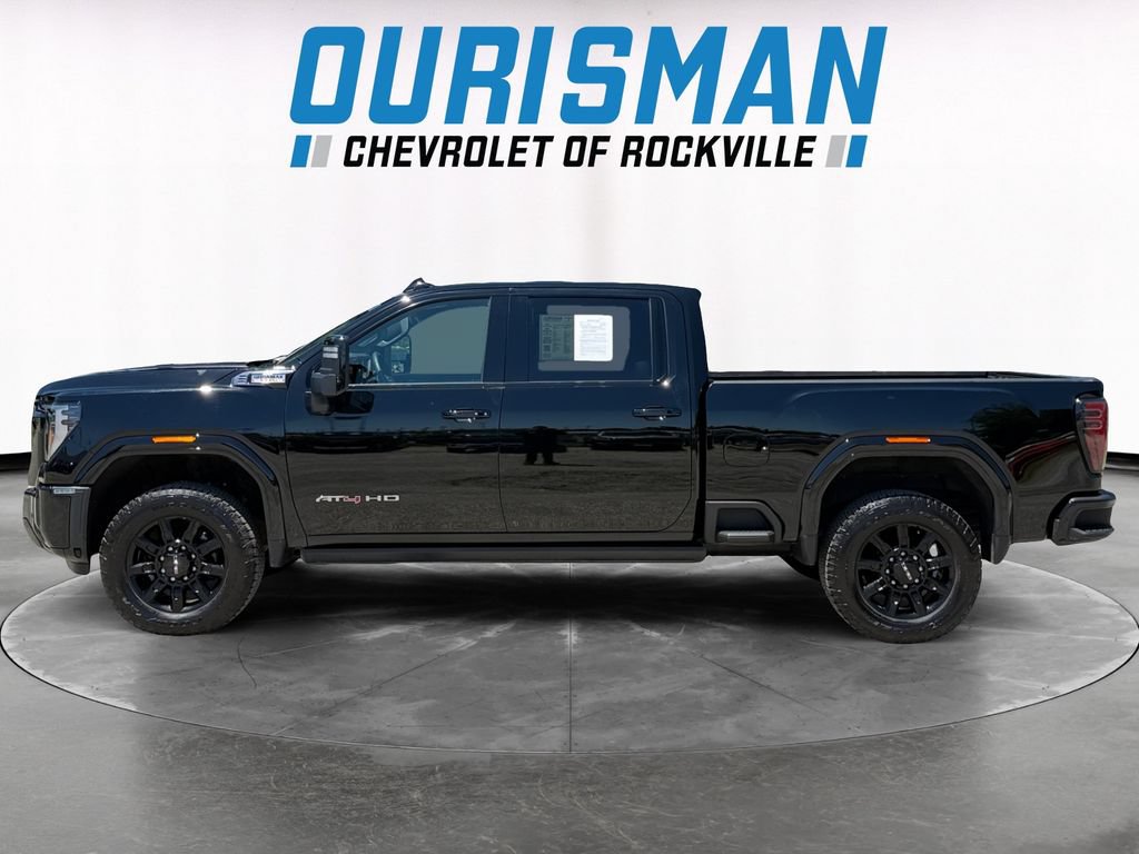Used 2025 GMC Sierra 2500 AT4 w/ AT4 Premium Plus Package AWD/4WD image 3