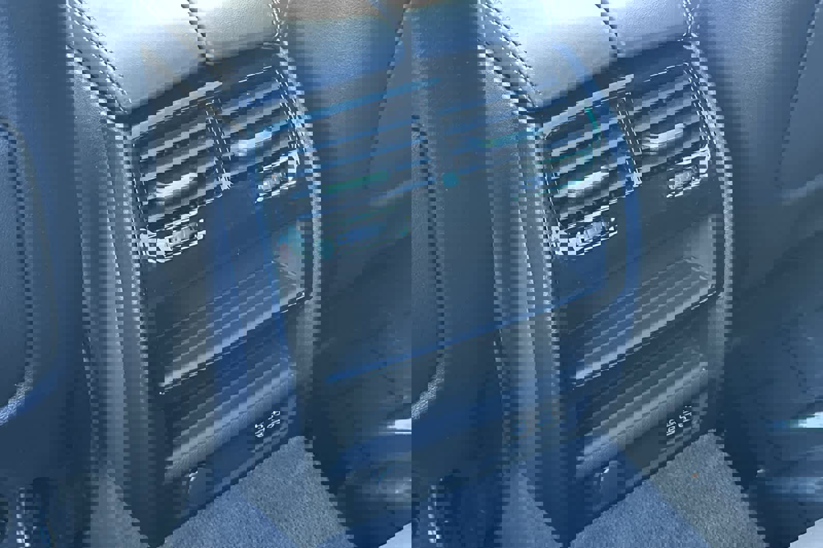 Used 2021 BMW 540i w/ Executive Package image 14