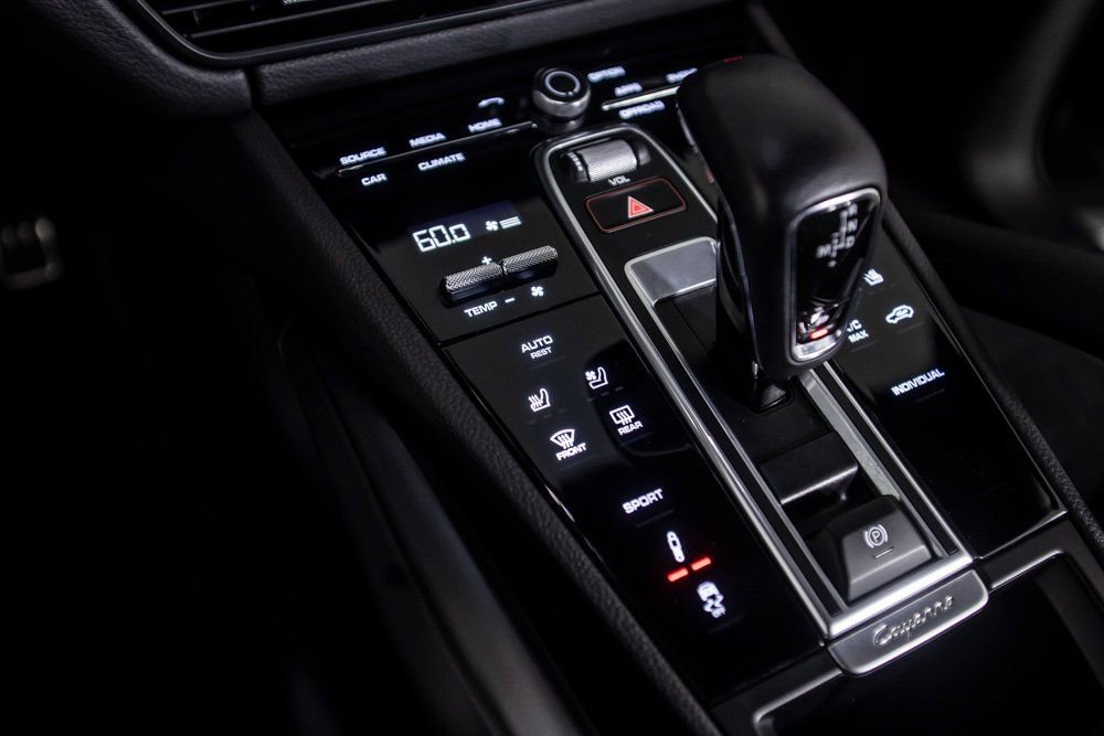 Used 2023 Porsche Cayenne S Platinum w/ Premium Package Plus image 30