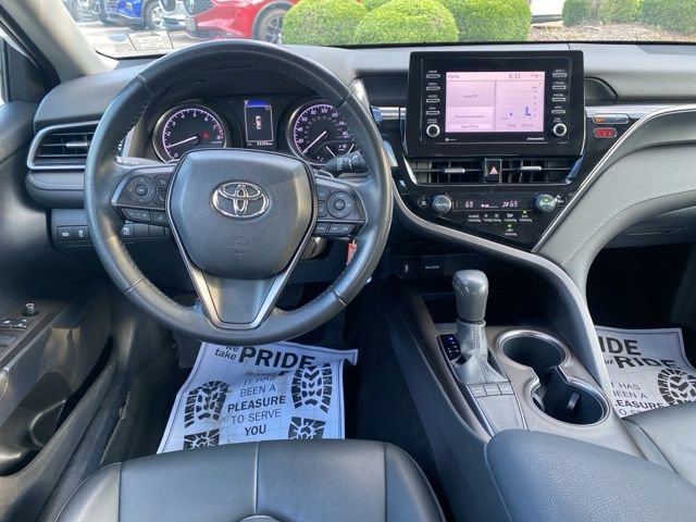 Used 2022 Toyota Camry SE FWD image 19
