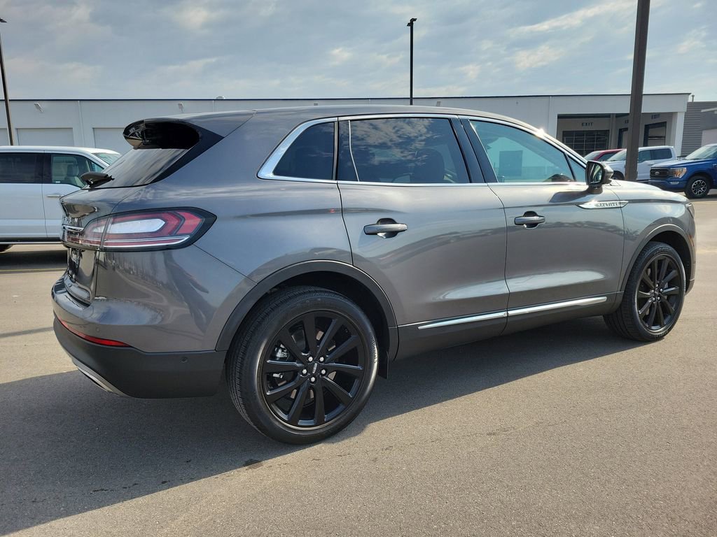 Used 2023 Lincoln Nautilus Reserve w/ Equipment Group 202A AWD/4WD image 4