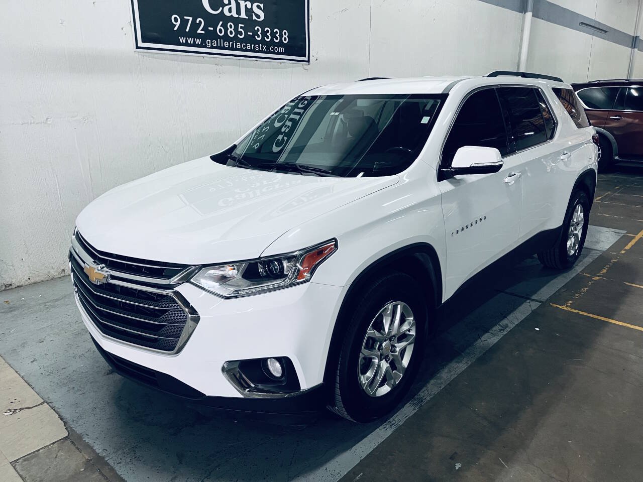 Used 2019 Chevrolet Traverse LT FWD image 13