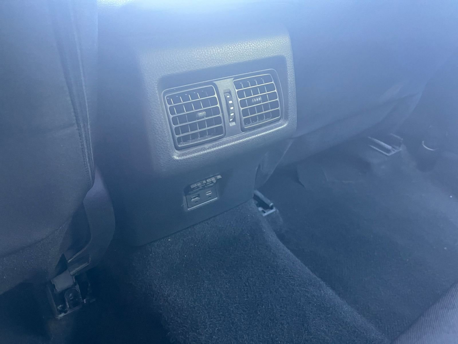 Used 2025 Toyota Camry Hybrid FWD image 22