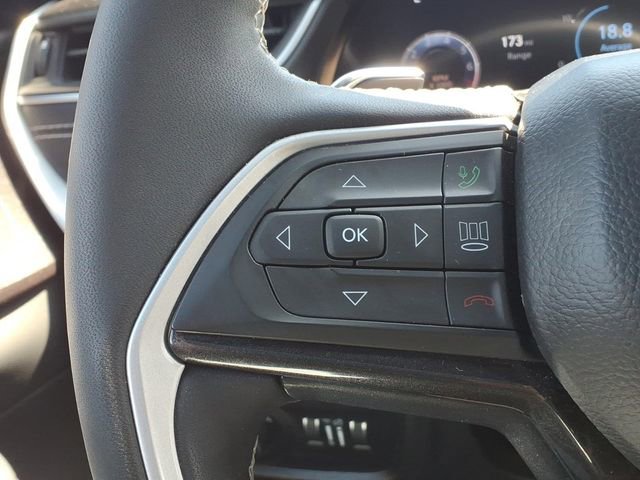 Certified 2023 Jeep Grand Cherokee L Laredo AWD/4WD image 17