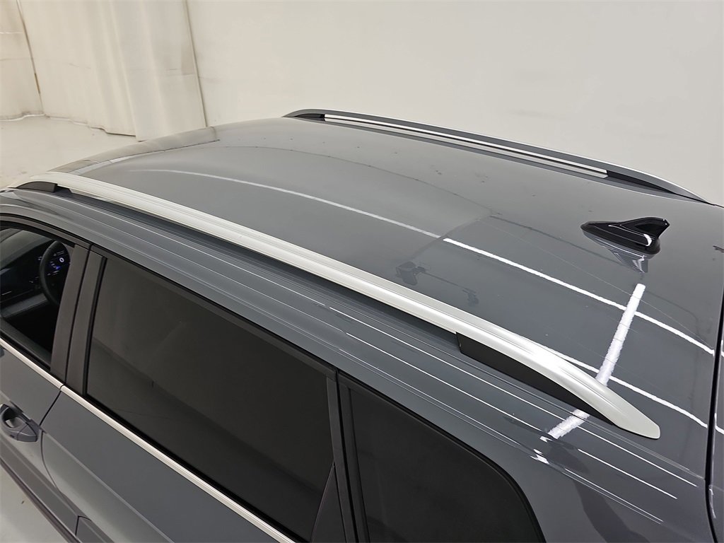 Used 2024 Volkswagen Taos SE image 40