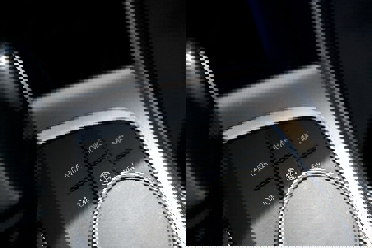 Used 2020 BMW 330i xDrive Sedan w/ M Sport Package image 30