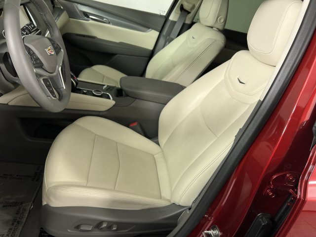 Used 2026 Cadillac XT5 Premium Luxury w/ Driver Assist Package FWD image 20