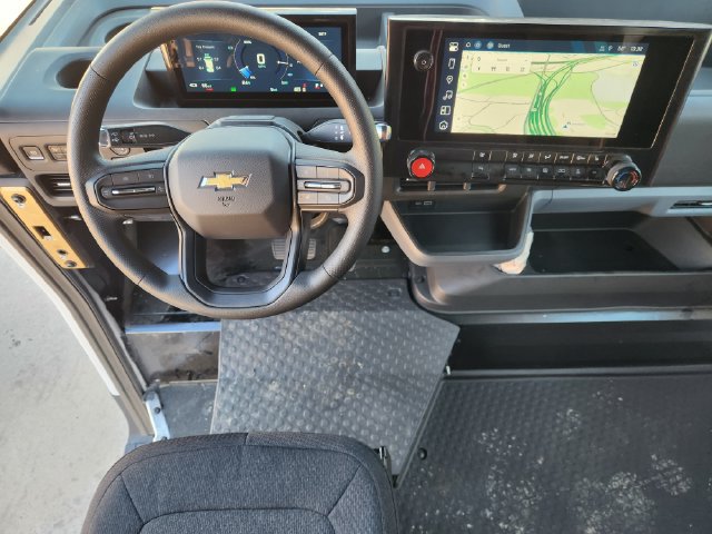 New 2025 Chevrolet Brightdrop 400 w/ Power Door Package AWD/4WD image 29