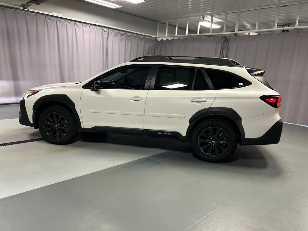 Used 2024 Subaru Outback Onyx Edition AWD/4WD image 4