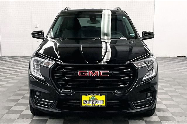Used 2023 GMC Terrain SLT w/ Elevation Edition FWD image 4