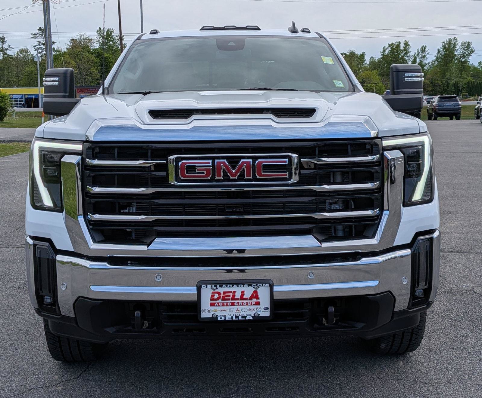 New 2026 GMC Sierra 2500 SLE w/ SLE Value Package; AWD/4WD image 2