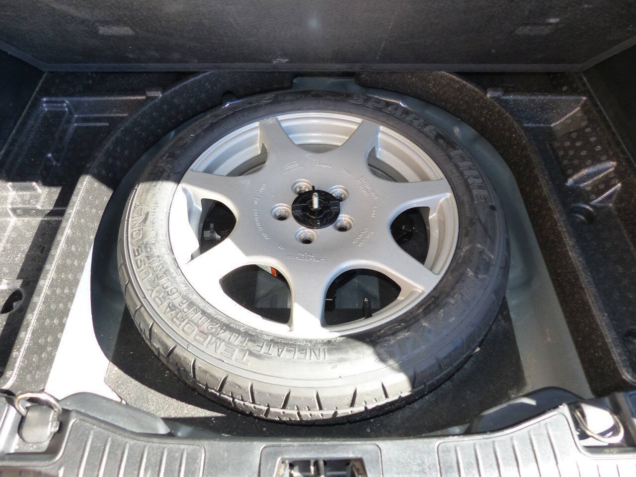 Used 2020 Ford Escape SE AWD/4WD image 32