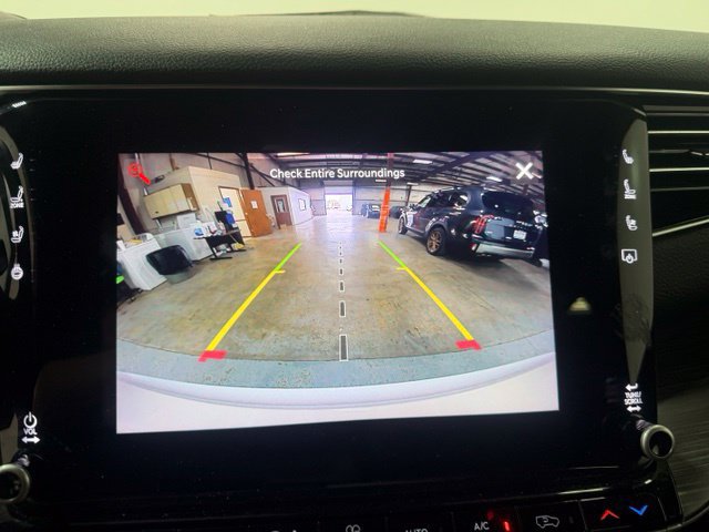 Used 2024 Jeep Wagoneer Series III AWD/4WD image 18