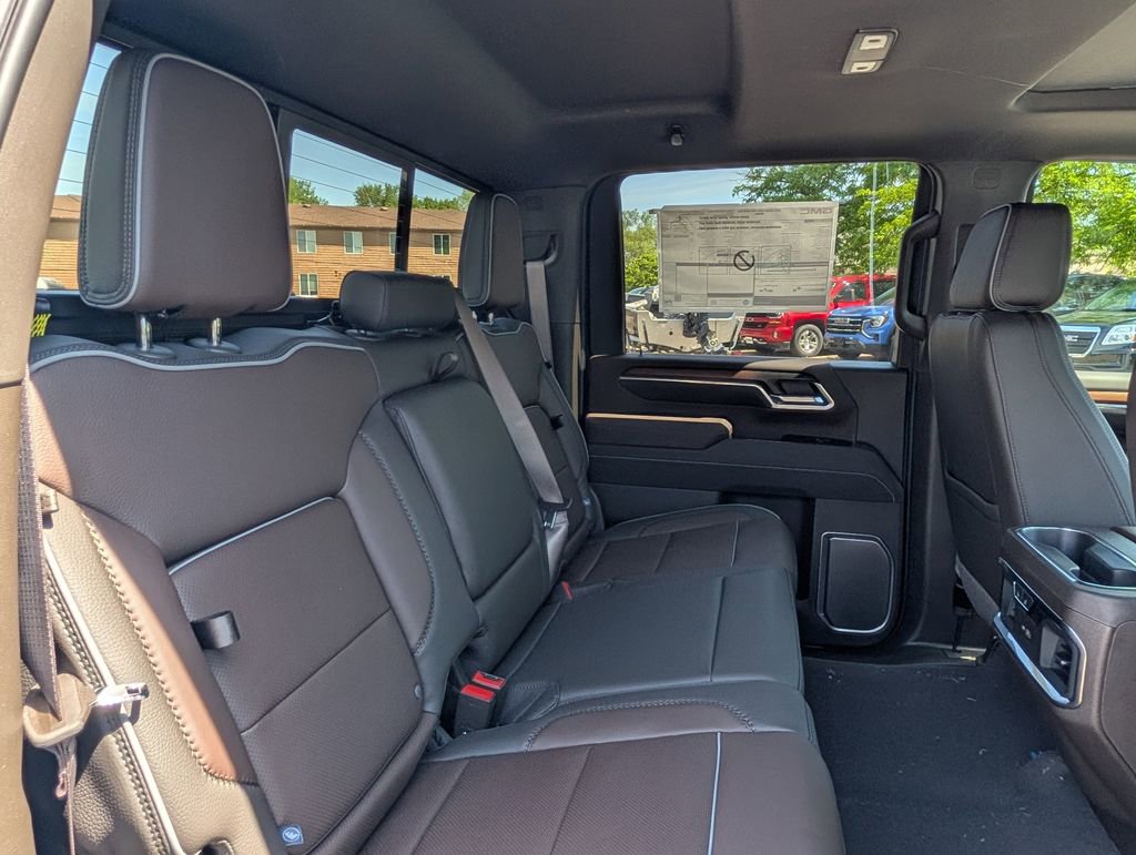 New 2026 GMC Sierra 3500 Denali w/ Denali Reserve Package AWD/4WD image 31