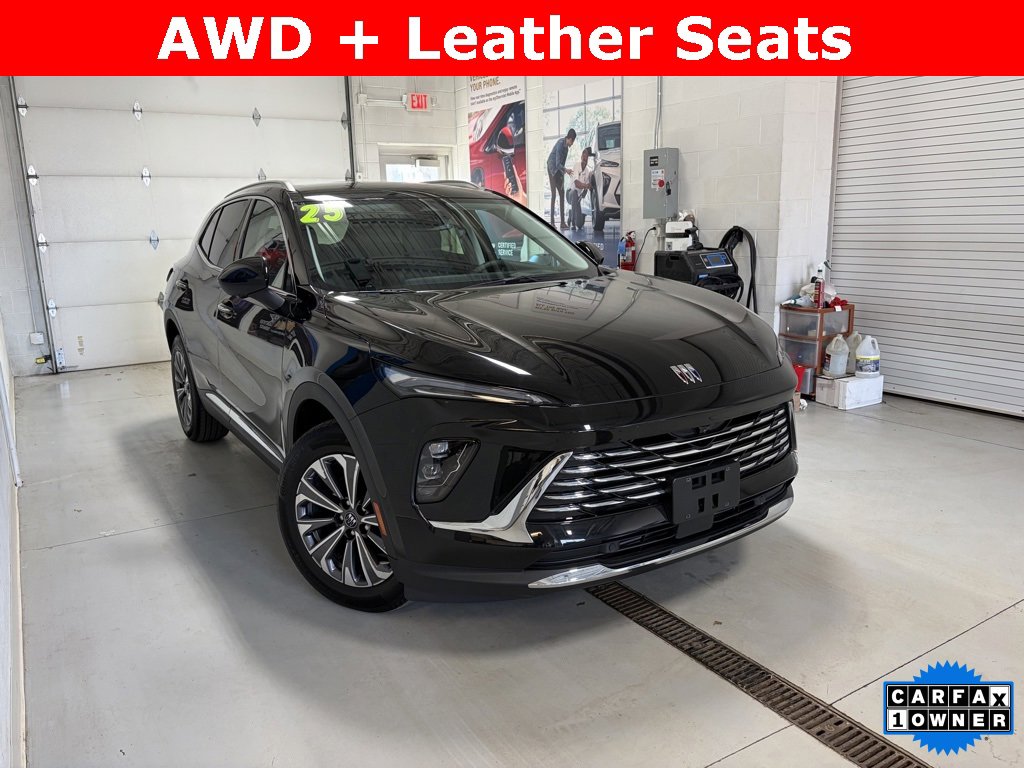 Used 2025 Buick Envision Preferred image 1