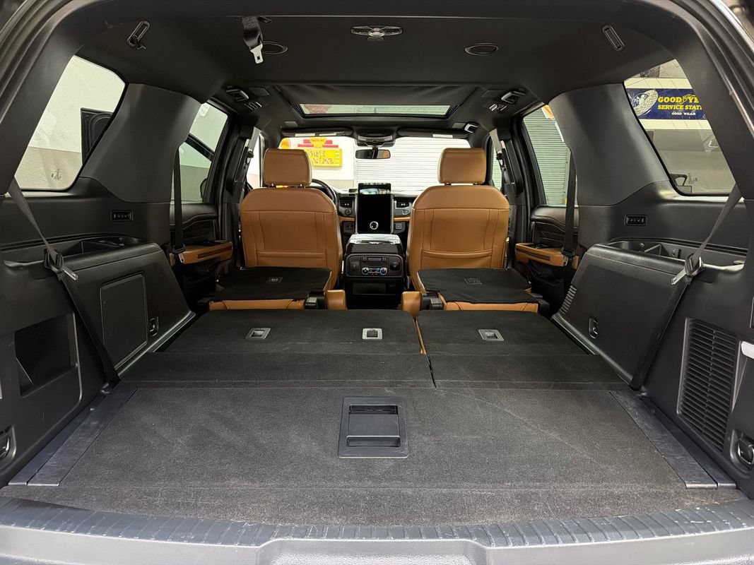 Used 2023 Ford Expedition Platinum AWD/4WD image 57