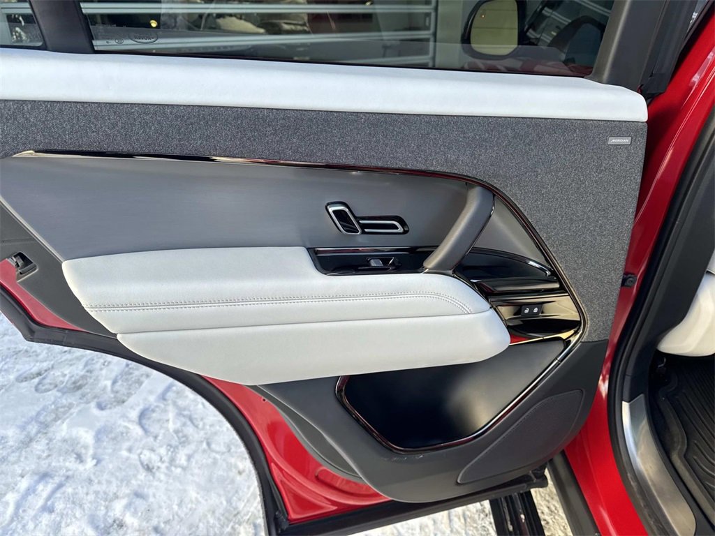 Used 2023 Land Rover Range Rover Sport SE image 12