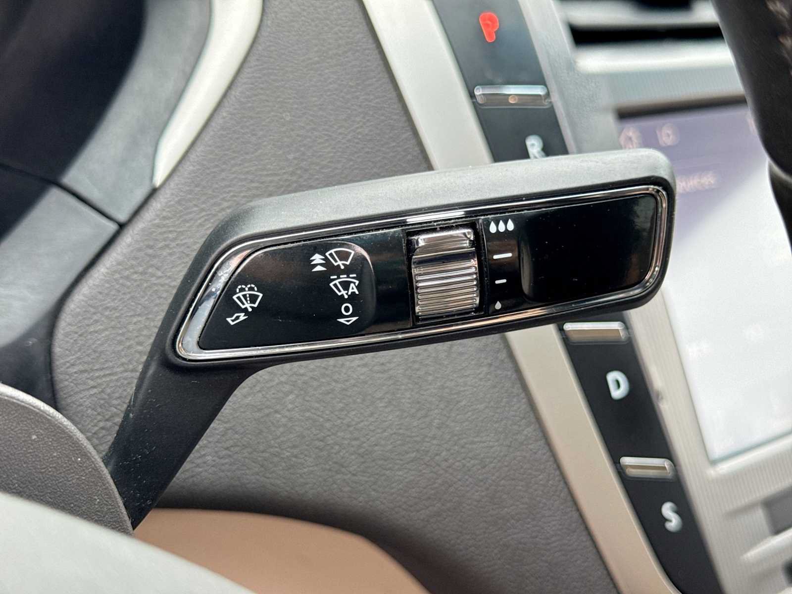 Used 2020 Lincoln MKZ Reserve w/ Elements Package AWD/4WD image 26