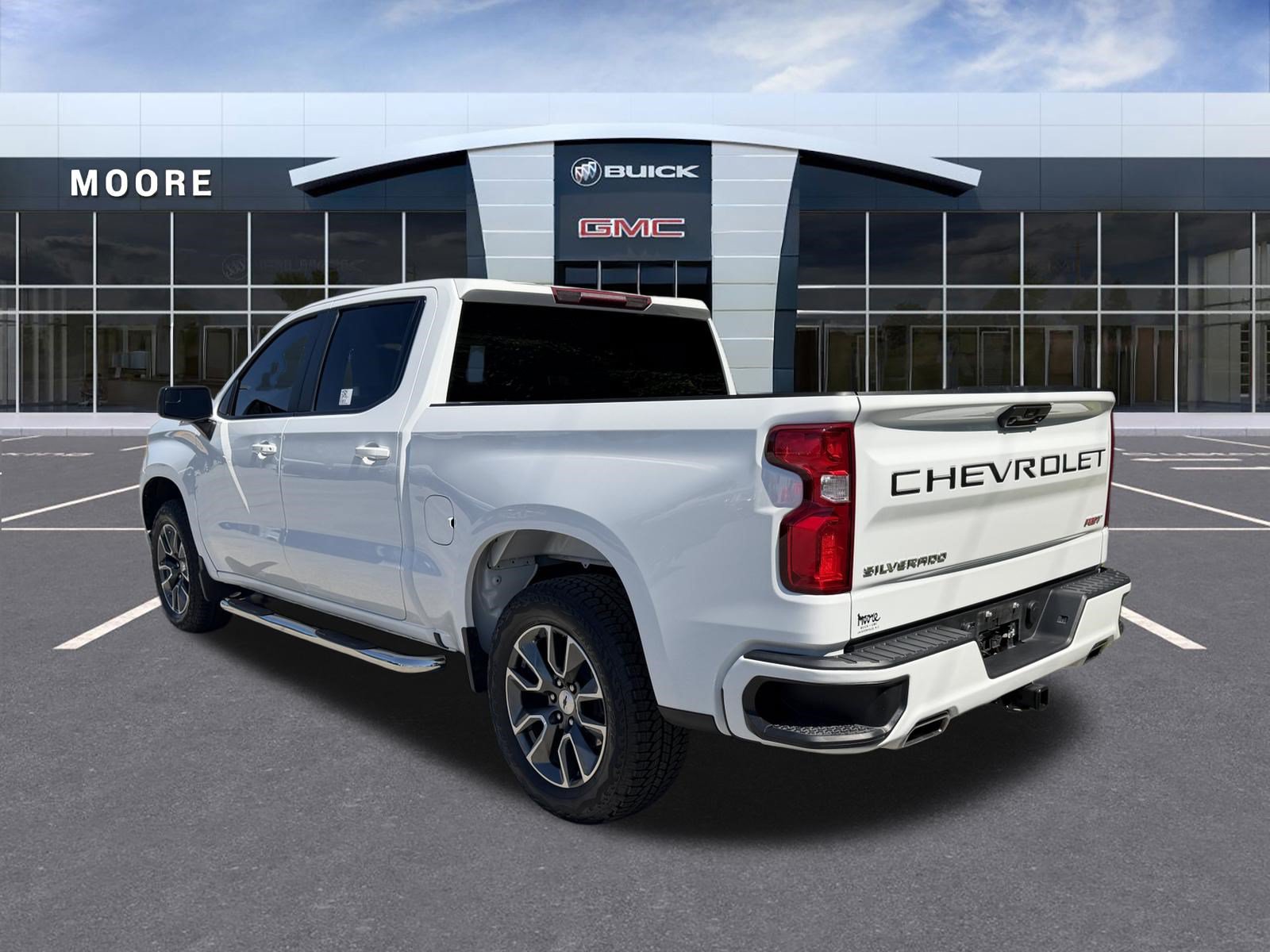 Used 2023 Chevrolet Silverado 1500 RST w/ Z71 Off-Road Package AWD/4WD image 5