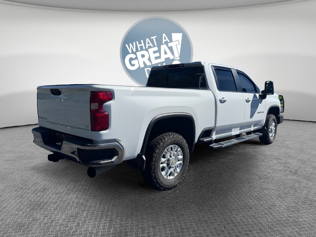Used 2024 Chevrolet Silverado 2500 LT w/ Safety Package AWD/4WD image 3