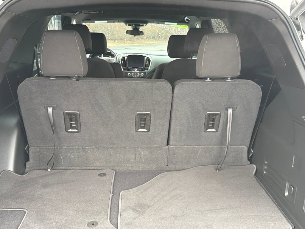 Used 2023 Chevrolet Traverse LT image 34