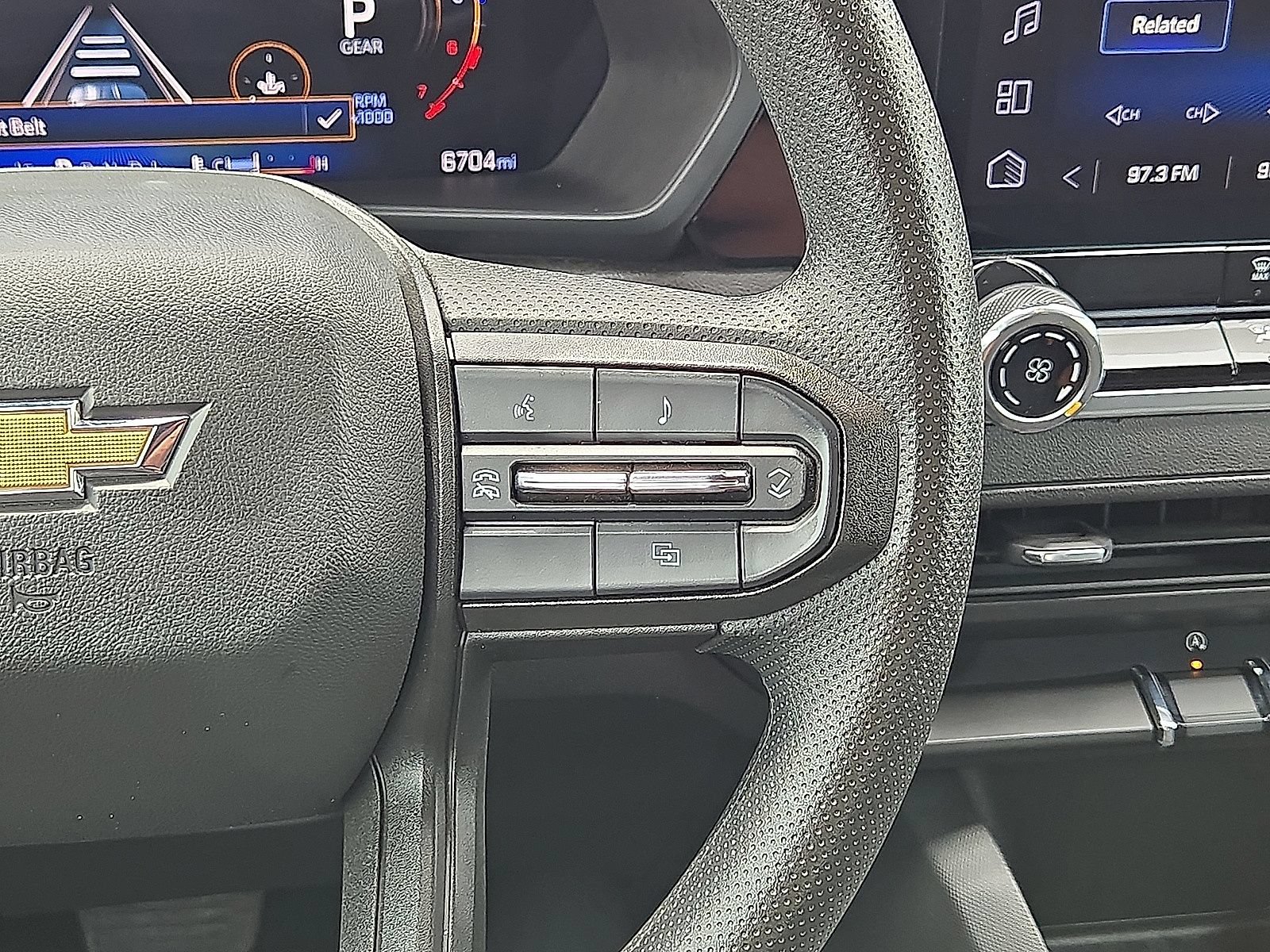 Used 2024 Chevrolet Colorado W/T RWD image 17