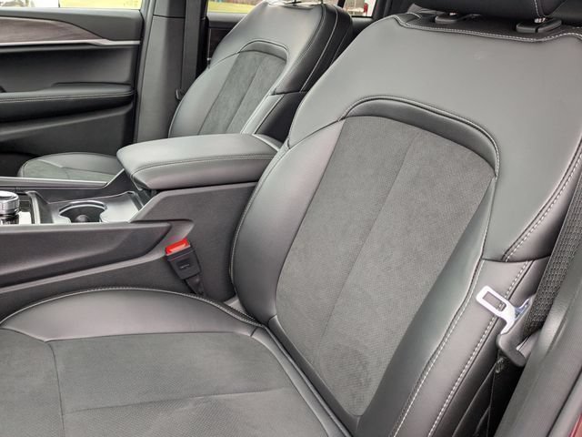 New 2026 Jeep Grand Cherokee Altitude AWD/4WD image 21