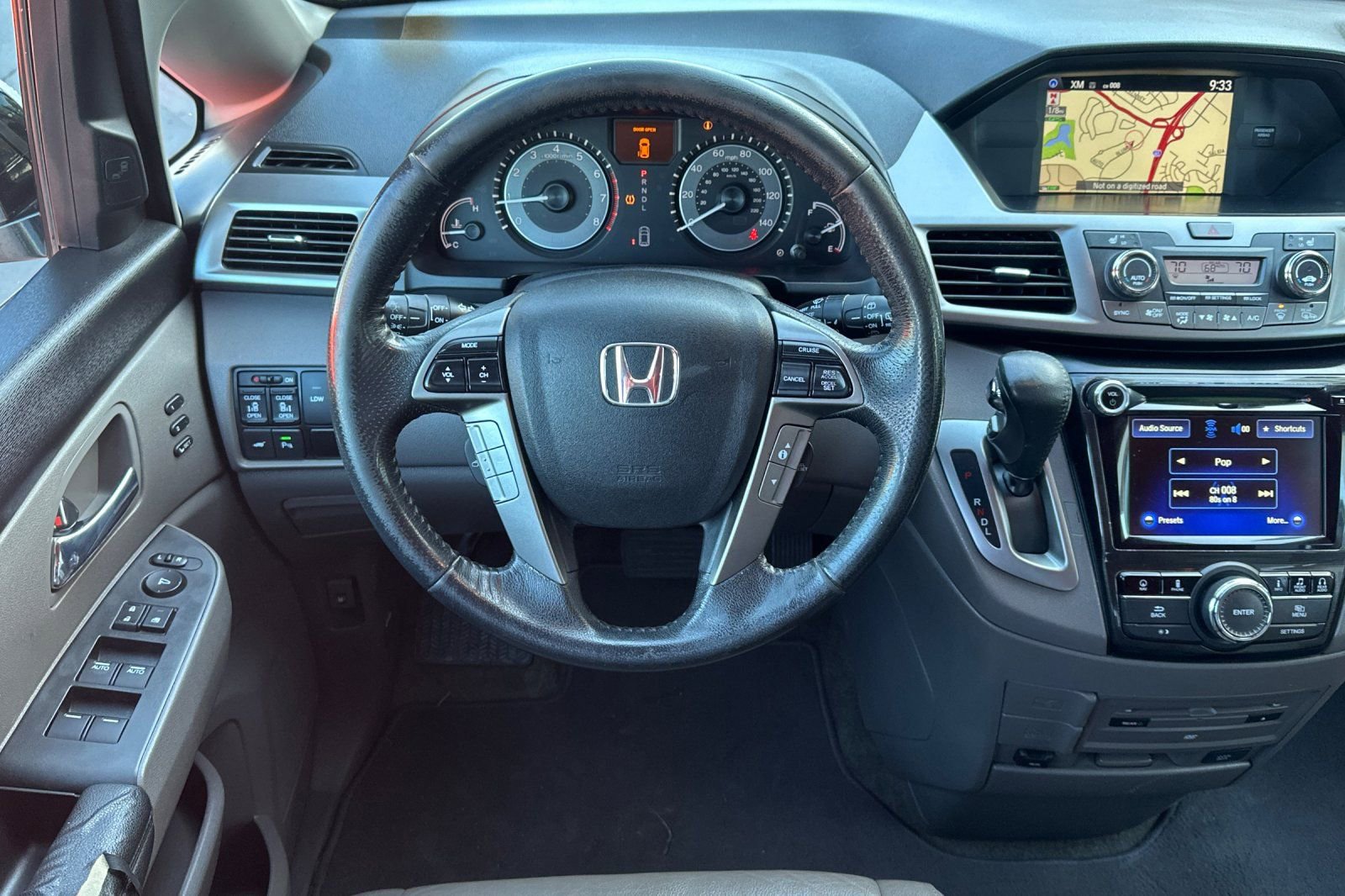 Used 2015 Honda Odyssey Touring Elite image 14