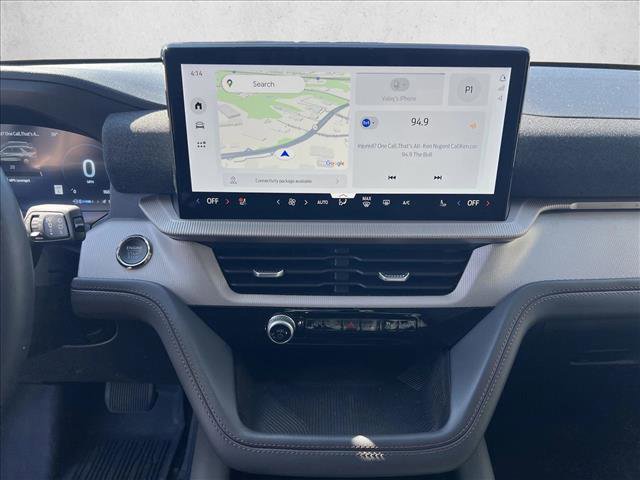 Used 2025 Ford Explorer Active w/ Active Comfort Package image 13