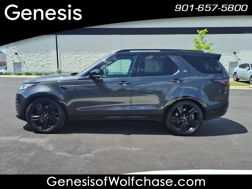 Used 2025 Land Rover Discovery Dynamic SE AWD/4WD image 2