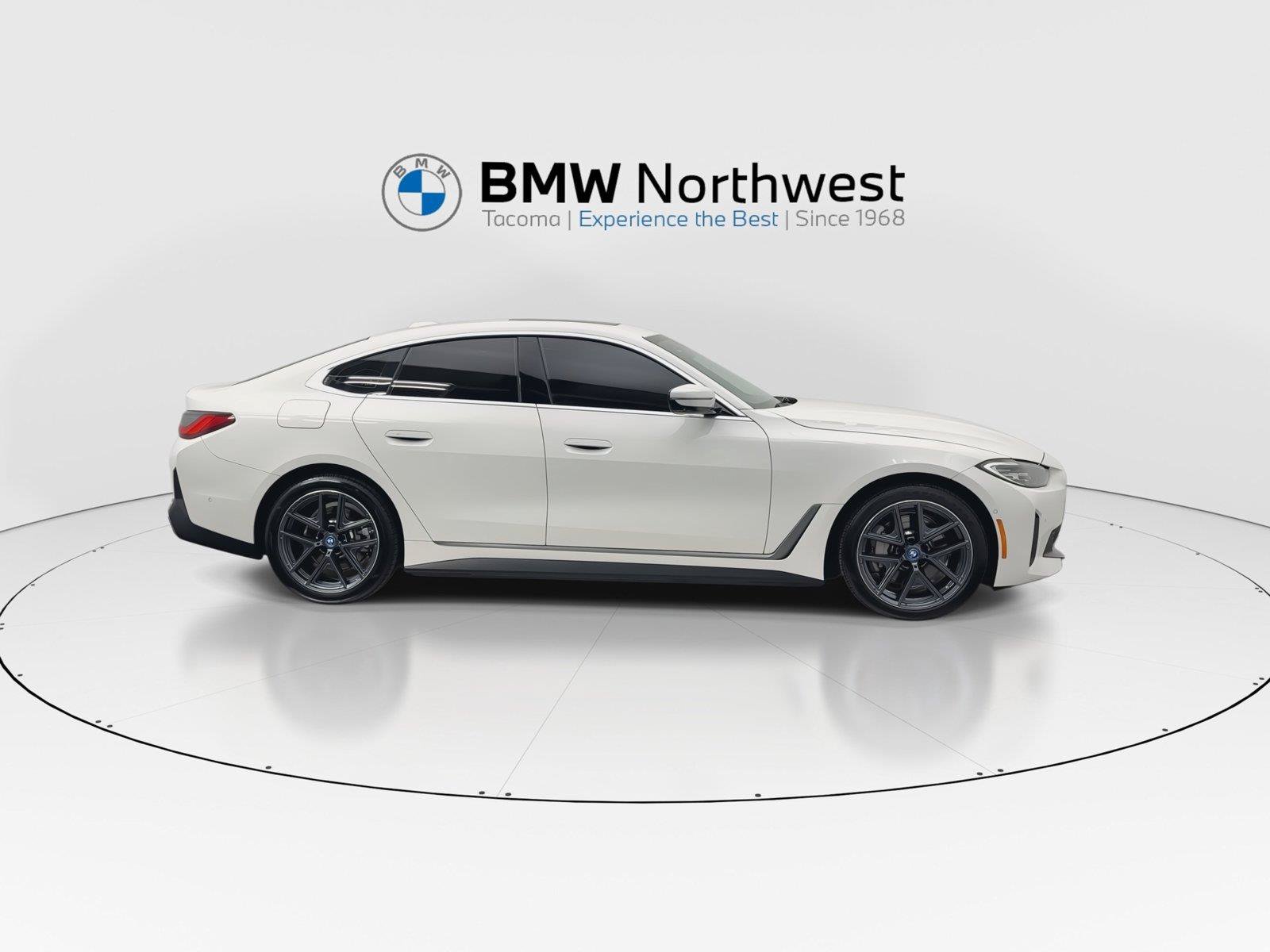 Used 2023 BMW i4 eDrive40 w/ Parking Assistance Package RWD image 5