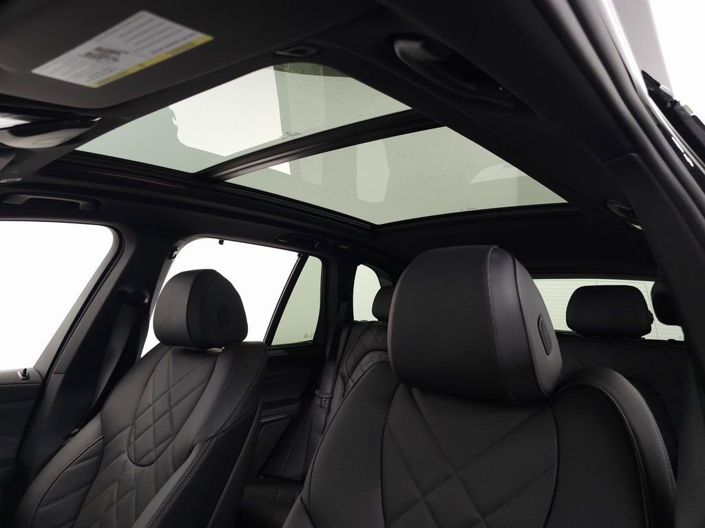Used 2026 BMW X5 xDrive40i w/ Premium Package AWD/4WD image 14