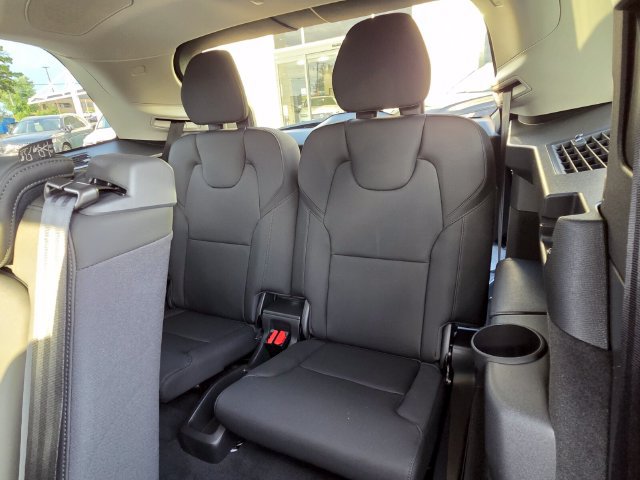 New 2026 Volvo XC90 B6 Plus AWD/4WD image 13
