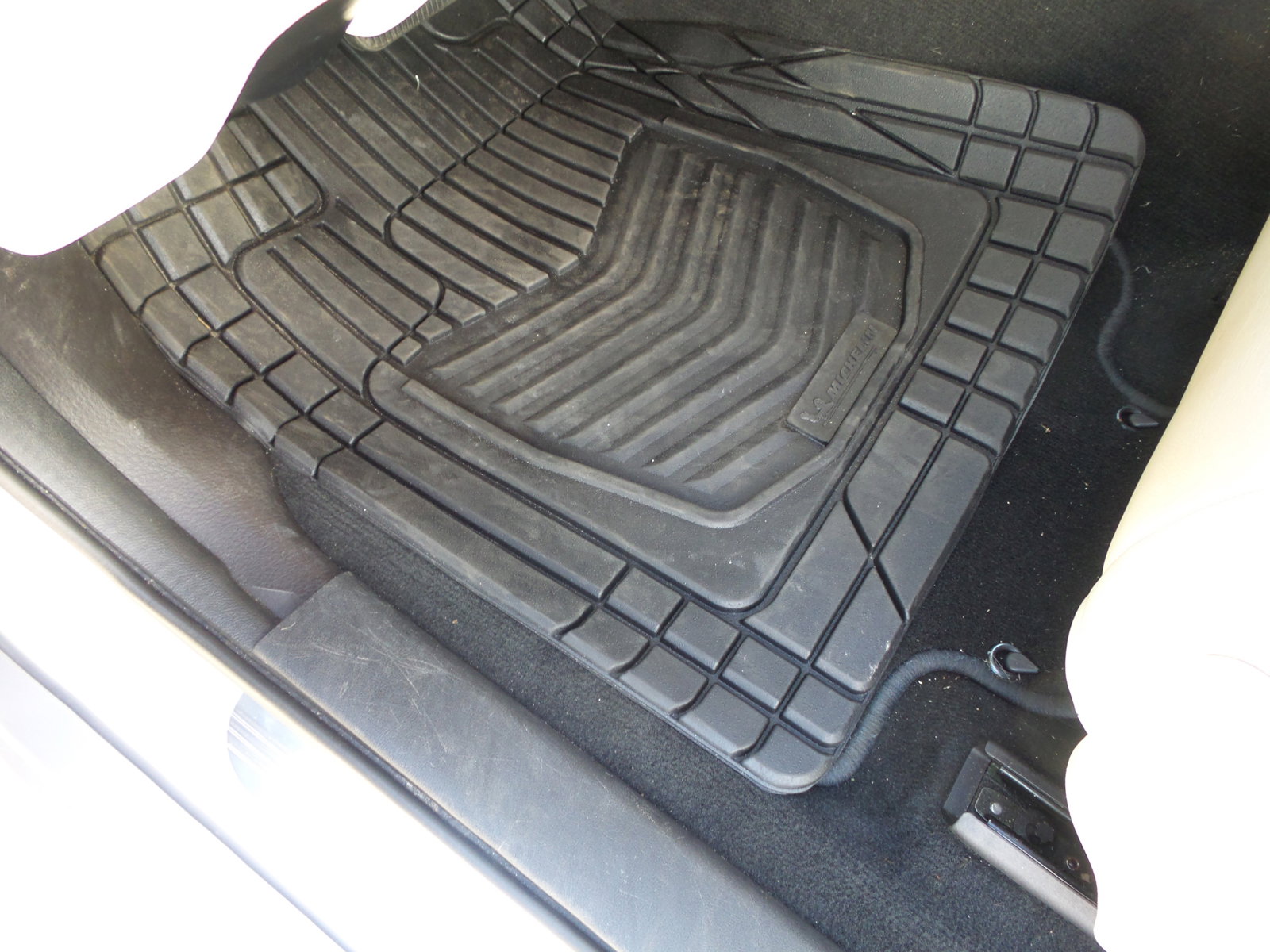 Used 2003 Jaguar S-TYPE R RWD image 86