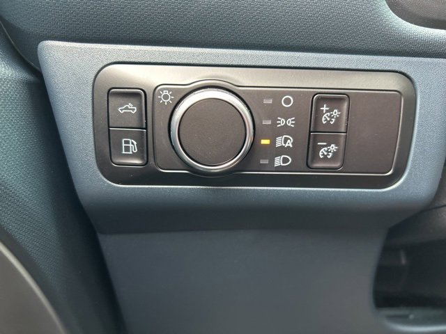 New 2025 Ford Maverick XL image 16