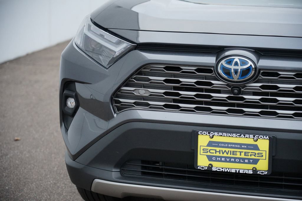 Used 2023 Toyota RAV4 Limited image 9