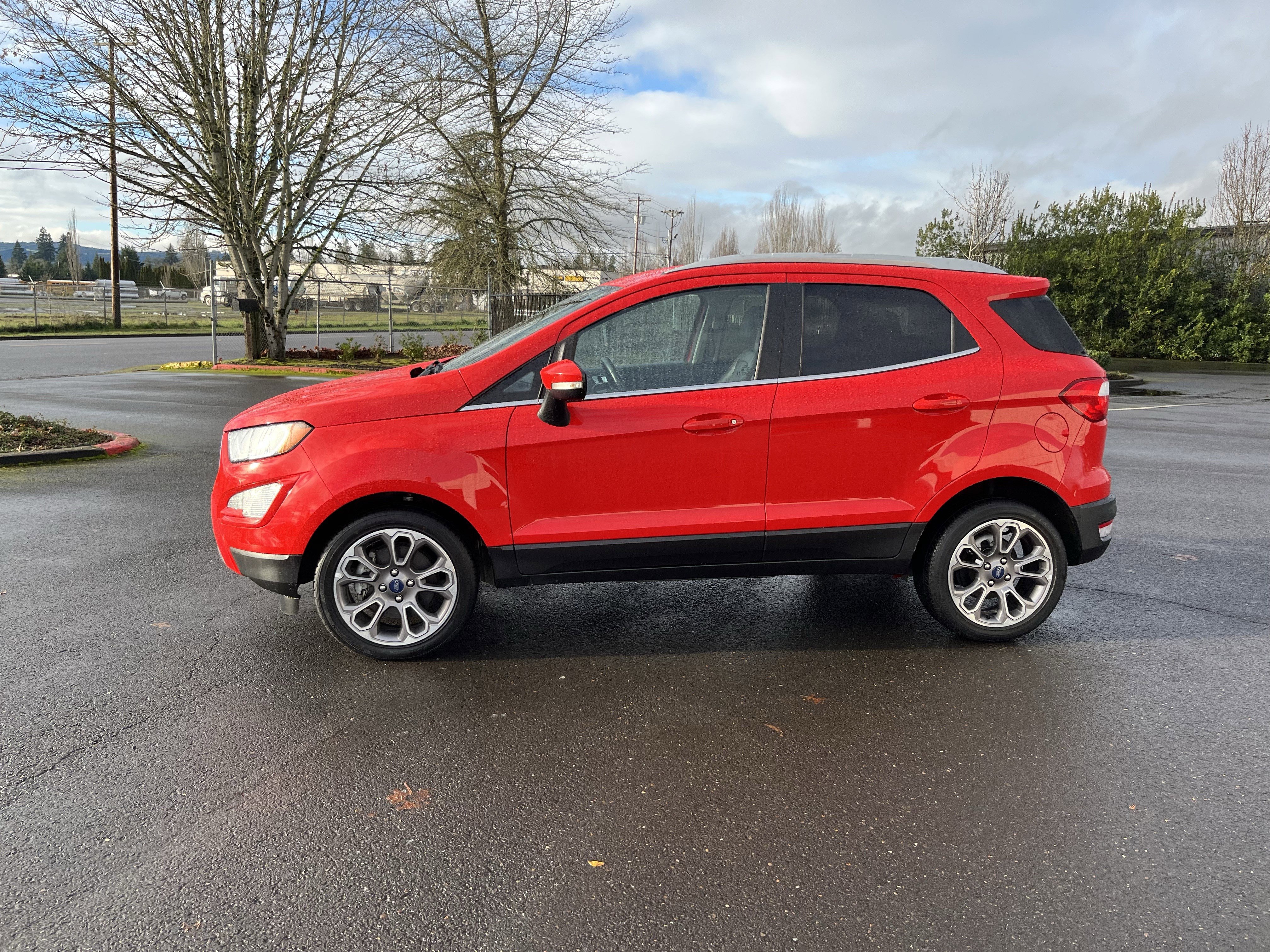 Used 2021 Ford EcoSport Titanium video 2