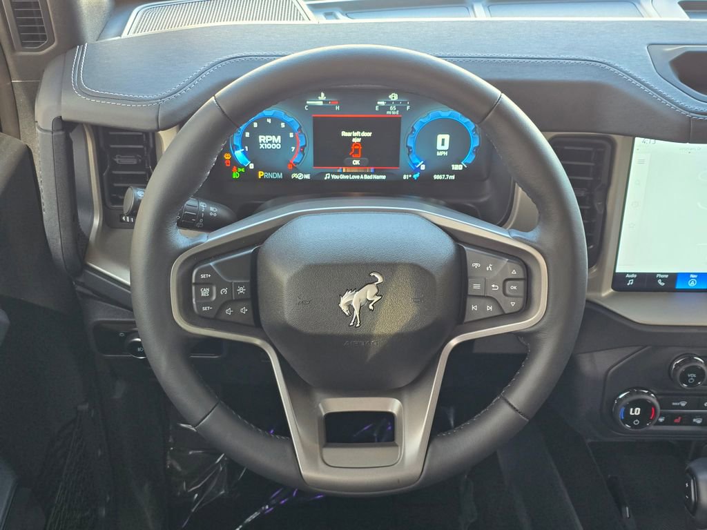 Used 2025 Ford Bronco Outer Banks image 6