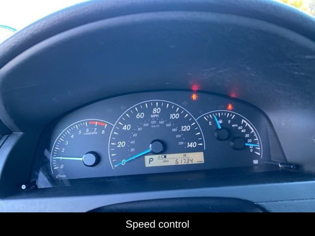 Used 2012 Toyota Camry L image 11