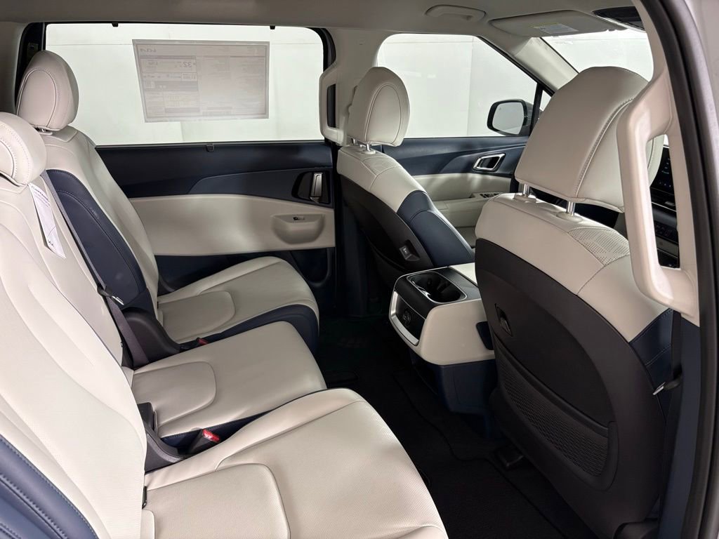 New 2026 Kia Carnival EX FWD image 44