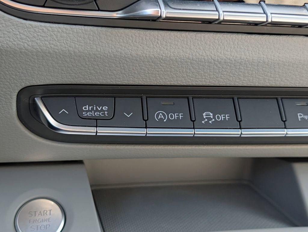 Used 2025 Audi Q5 2.0T Premium image 48