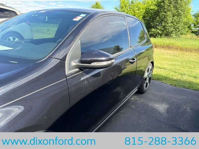 Used 2011 Volkswagen GTI 2-Door FWD image 2