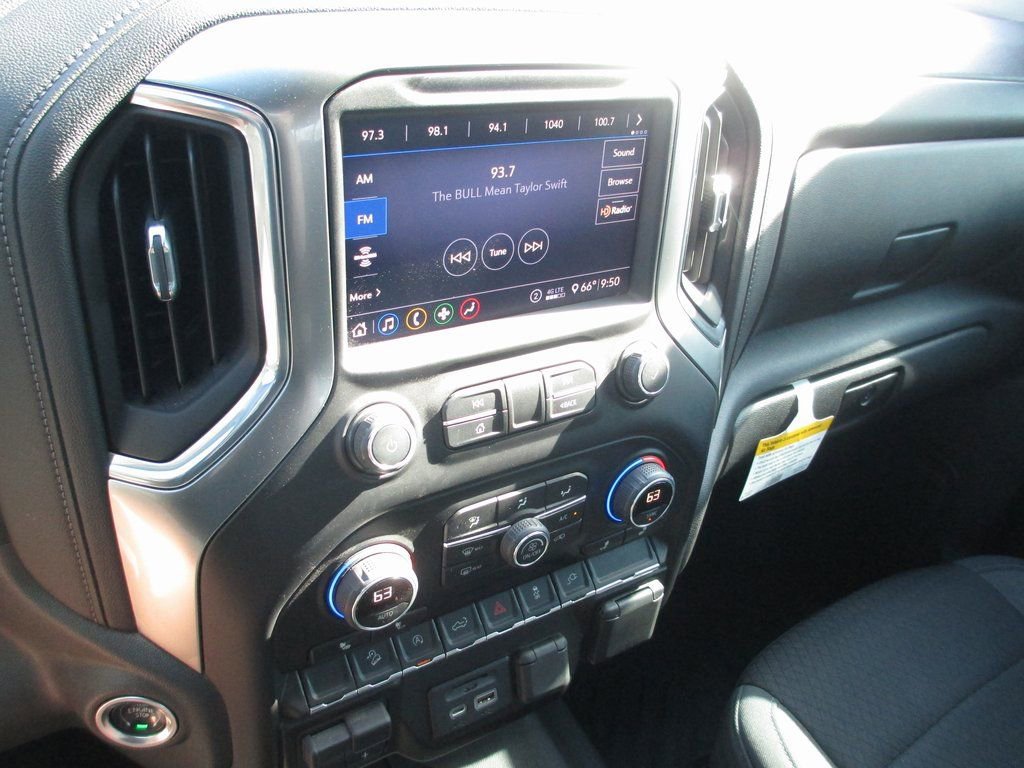 Used 2020 Chevrolet Silverado 1500 LT w/ All-Star Edition image 27