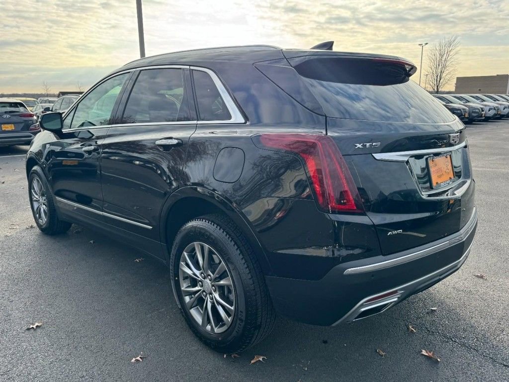Used 2023 Cadillac XT5 Premium Luxury image 5